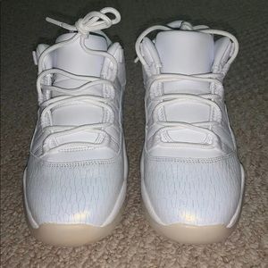 Jordan 11s - Heiress - Pure White Sz 5.5